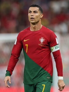 Cristiano_Ronaldo_WC2022_-_01_(cropped)